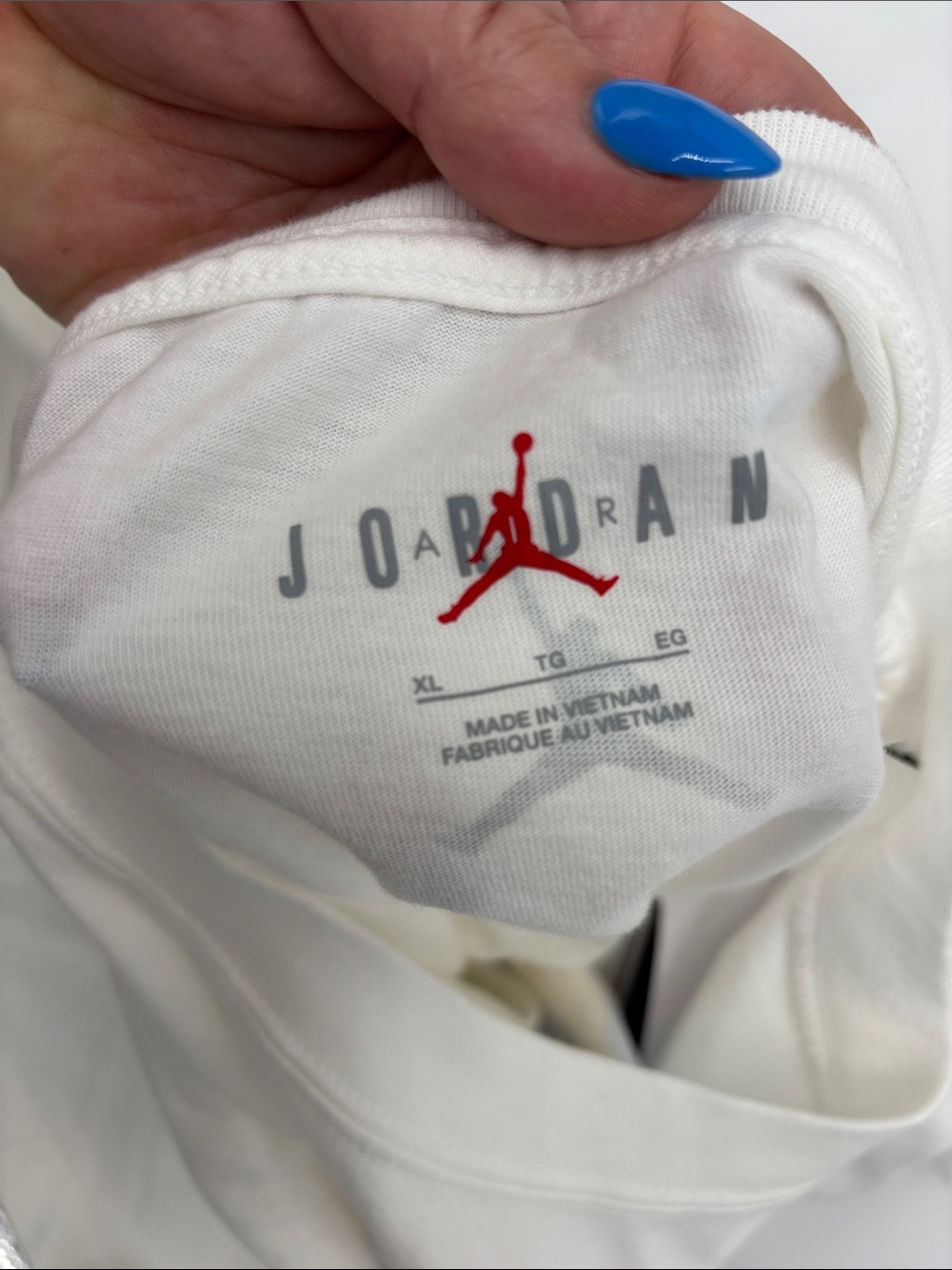 Jordan Graphic T-Shirt in White - Picture 5 of 7